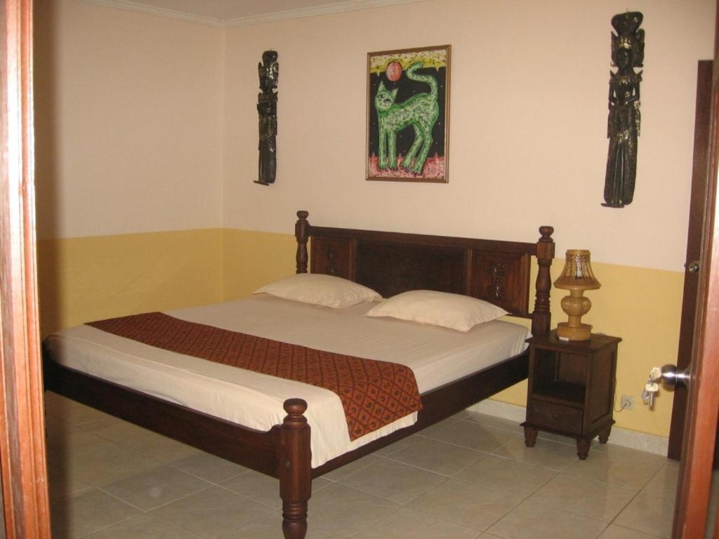 Ombak Putih Bungalows 2*